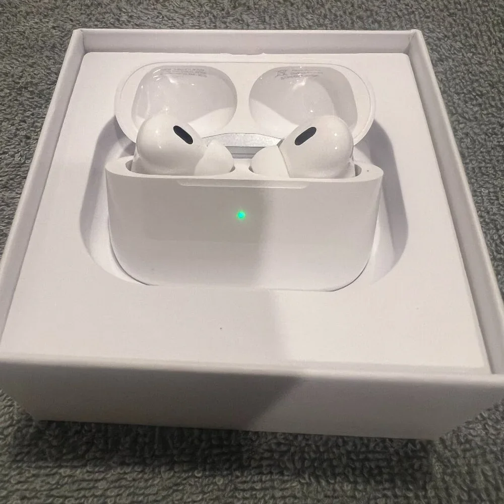 Apple Airpod pro 2nd Generation with ANC - comes with charger